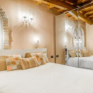  Apartment Nell'antico Ghetto Ebraico